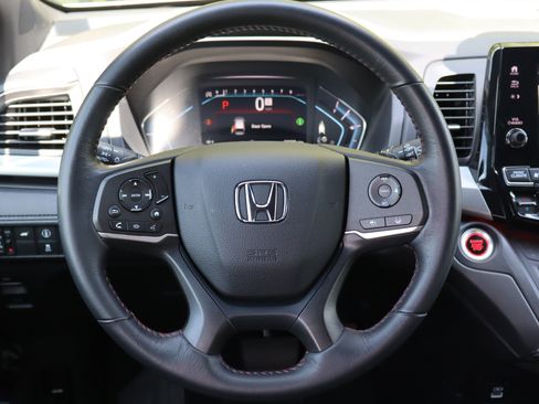 Used 2024 Honda Odyssey Sport image 19