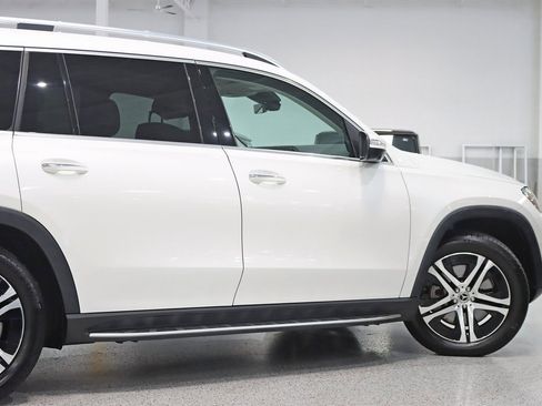Used 2022 Mercedes-Benz GLS 450 GLS 450 w/ Warmth & Comfort Package image 11
