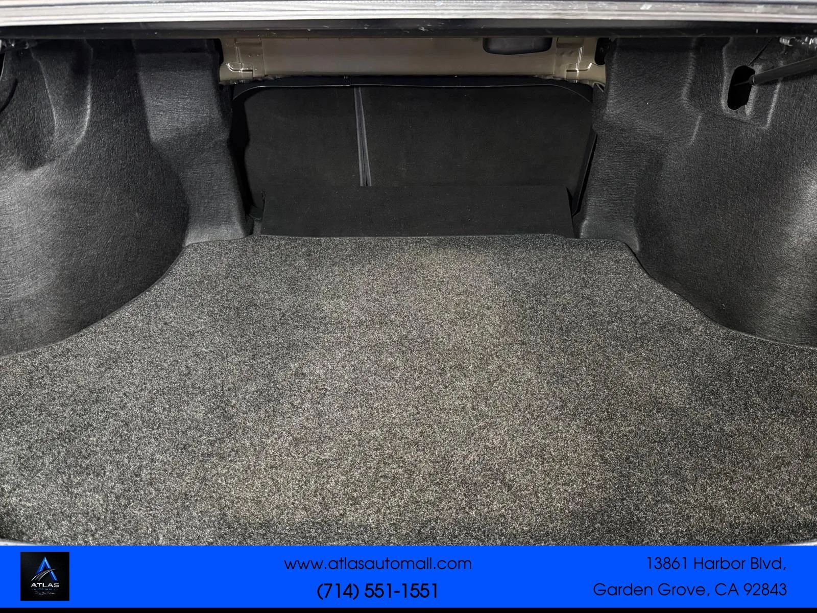 Used 2018 Toyota Camry SE w/ Moonroof Package FWD image 14
