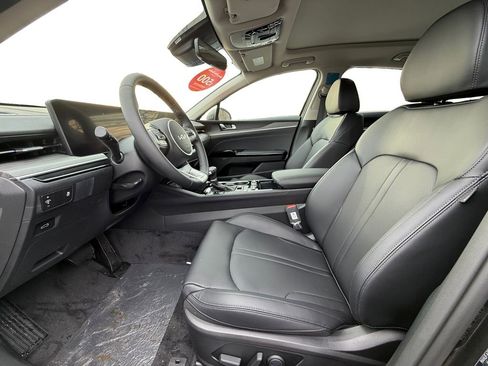 New 2026 Kia K5 EX image 9