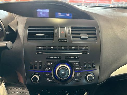 Used 2013 MAZDA MAZDA3 i Sport image 19