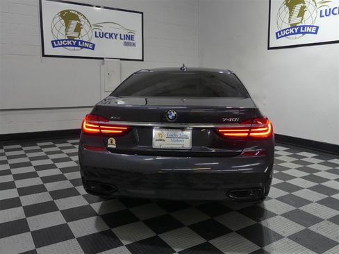 Used 2019 BMW 740i xDrive w/ M Sport Package AWD/4WD image 8