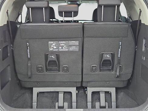 New 2026 Kia Carnival EX image 14