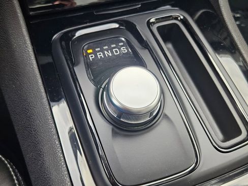 Used 2023 Chrysler 300 S image 18