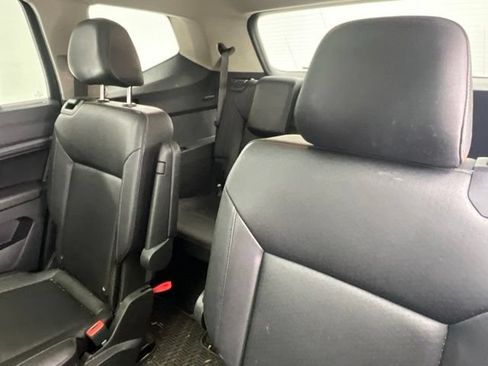 Used 2019 Volkswagen Atlas SEL R-Line AWD/4WD image 8
