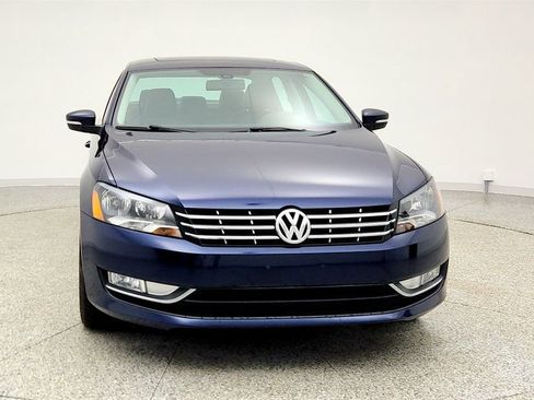 Used 2015 Volkswagen Passat TDI SEL Premium image 2