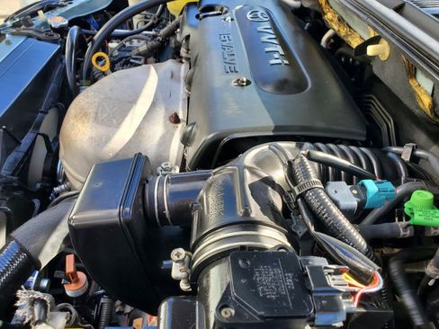 Used 2005 Scion tC image 36