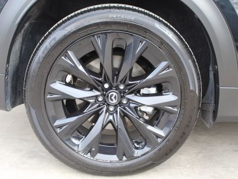 Certified 2025 MAZDA CX-90 Plug-In Hybrid w/Premium Sport image 11