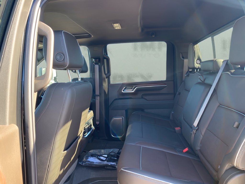 Used 2025 GMC Sierra 2500 Denali w/ Max Trailering Package AWD/4WD image 10