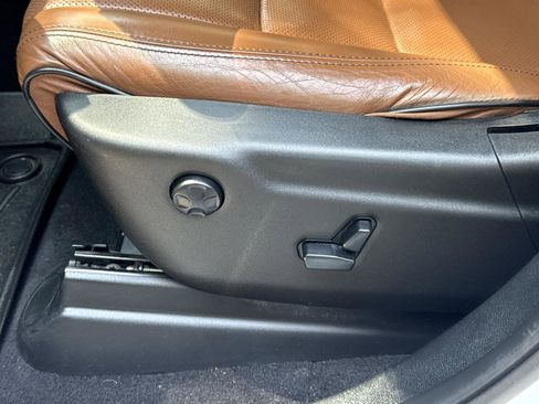 Used 2020 Jeep Grand Cherokee Overland image 20