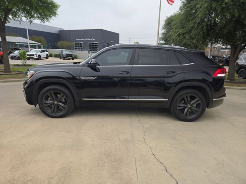 Used 2021 Volkswagen Atlas Cross Sport SE FWD image 6