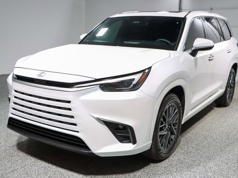 Used 2025 Lexus TX 350 AWD w/ Technology Package image 34