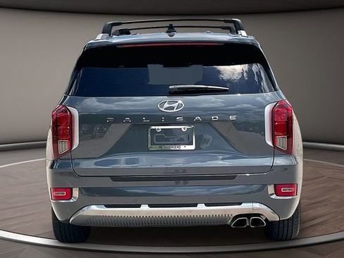 Used 2022 Hyundai Palisade Calligraphy FWD image 4
