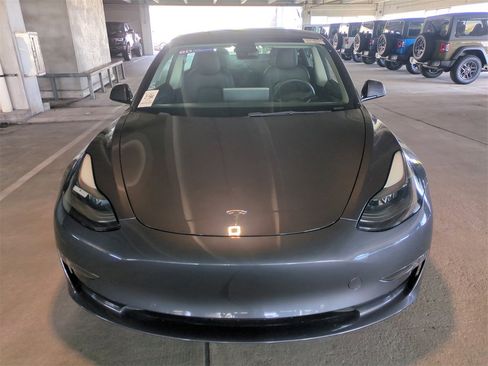 Used 2022 Tesla Model 3 Long Range image 3