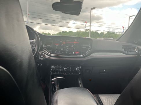 Used 2024 Dodge Durango GT AWD/4WD image 33