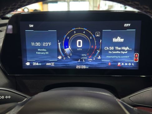 Used 2024 Chevrolet Traverse Z71 image 30