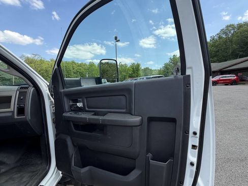 Used 2011 RAM 5500 4x4 Regular Cab w/ PWR Accessory Group image 33