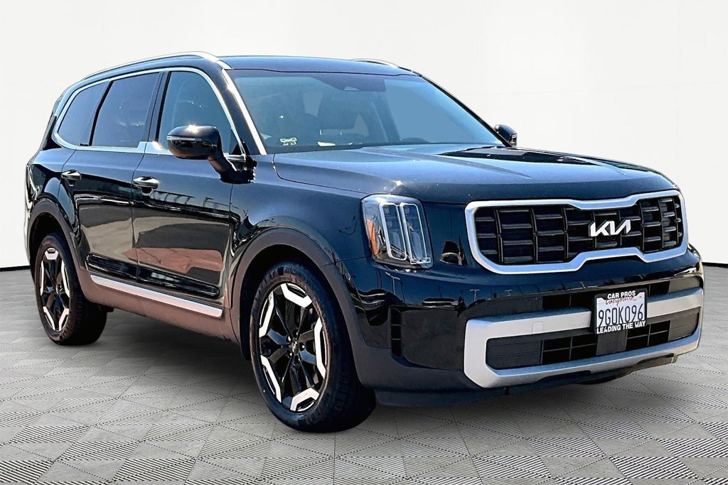 Certified 2023 Kia Telluride S AWD/4WD image 5