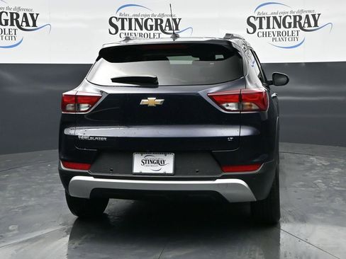 Used 2021 Chevrolet TrailBlazer LT w/ Sun and Liftgate Package FWD image 6