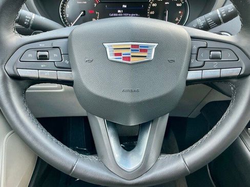 Used 2020 Cadillac XT4 Premium Luxury image 21