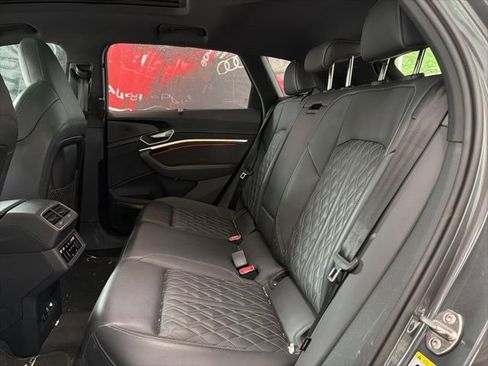 Used 2024 Audi Q8 e-tron Prestige w/ Prestige Package AWD/4WD image 11