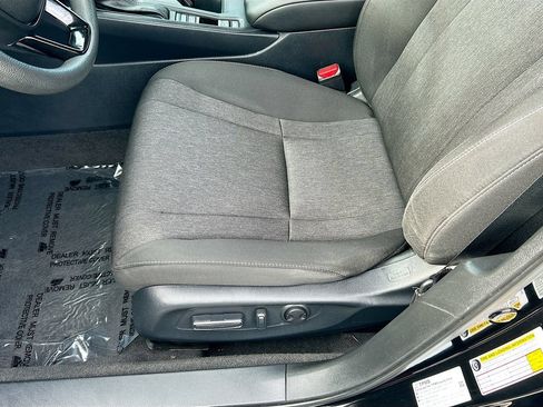 Used 2023 Honda Accord EX image 18