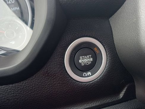 Used 2022 RAM 1500 Big Horn AWD/4WD image 19