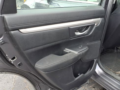 Used 2021 Honda CR-V LX image 5