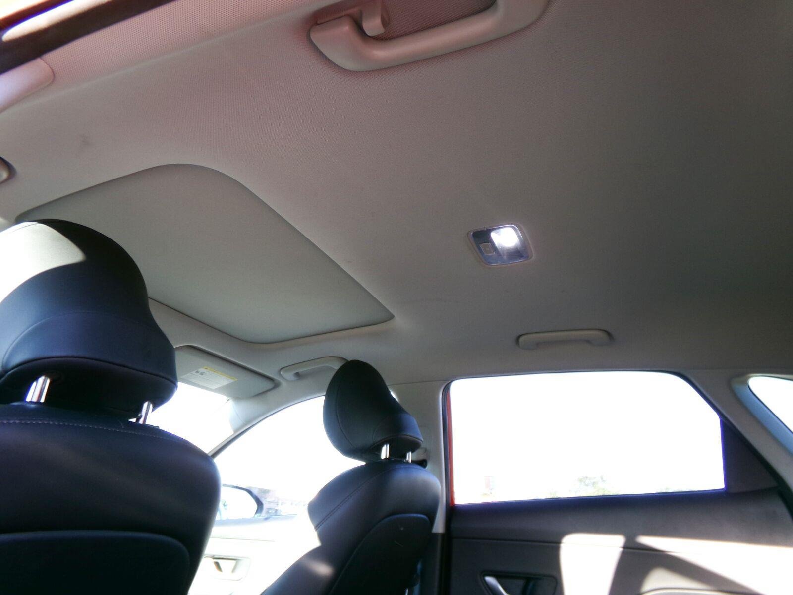 Used 2024 Hyundai Kona Limited FWD image 3