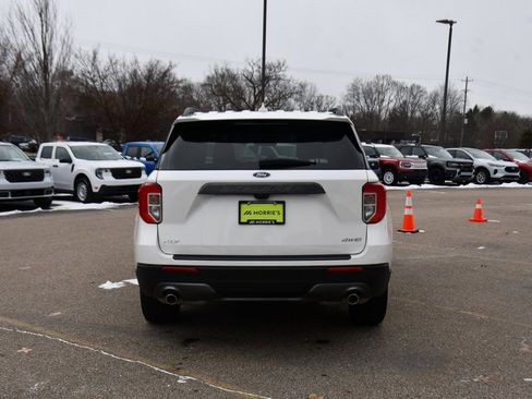 Used 2023 Ford Explorer XLT w/ Equipment Group 202A image 5