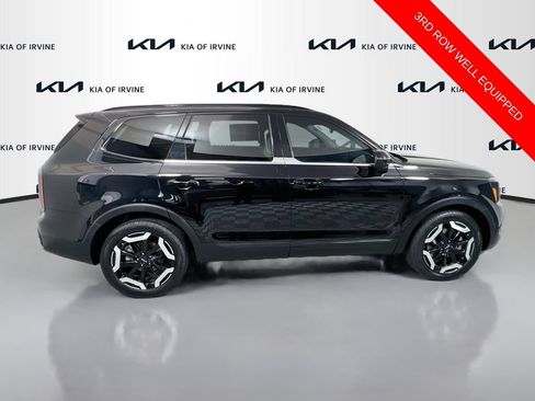 Certified 2023 Kia Telluride EX w/ EX Captain's Chair Package FWD image 9