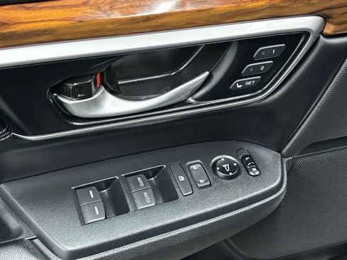 Used 2020 Honda CR-V Touring image 14