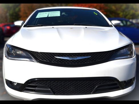 Used 2015 Chrysler 200 S w/ Navigation & Sound Group I image 1