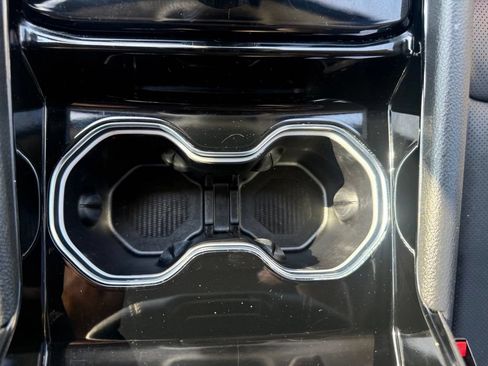Used 2023 Jeep Grand Cherokee L Limited w/ Luxury Tech Group II AWD/4WD image 23