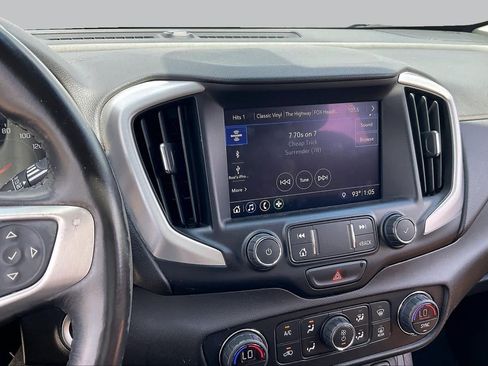 Used 2020 GMC Terrain SLT w/ Preferred Package FWD image 6