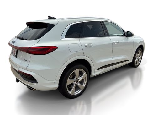 New 2025 Audi Q5 Premium Plus image 9