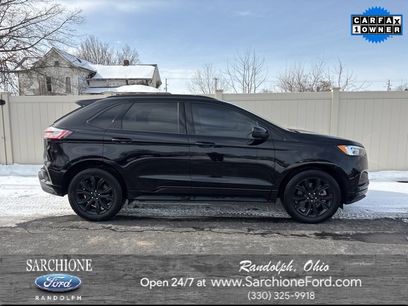 Used 2022 Ford Edge SE w/ Black Appearance Package