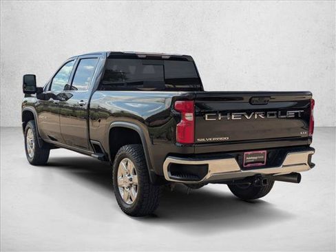 Used 2021 Chevrolet Silverado 2500 LTZ image 8