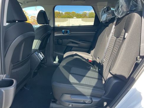 New 2026 Kia Sorento LX FWD image 12