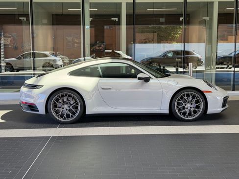 Certified 2021 Porsche 911 Carrera RWD image 8