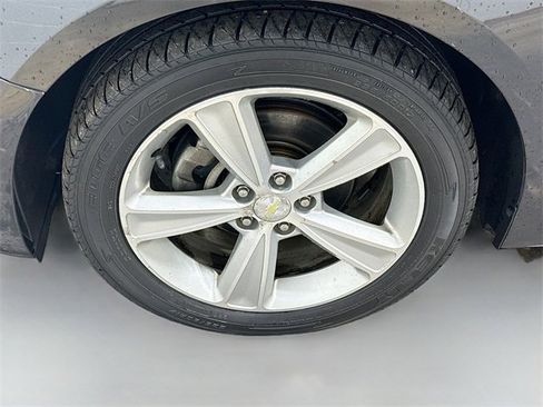Used 2014 Chevrolet Cruze LT image 28