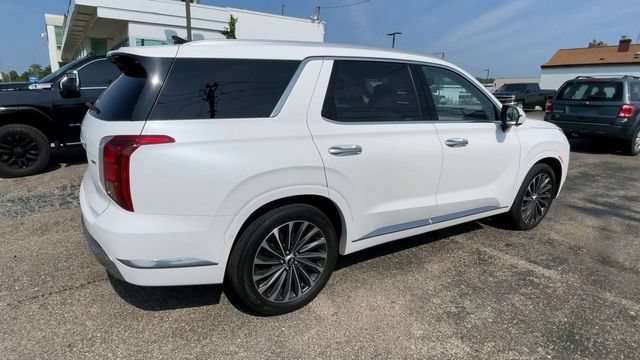 Used 2023 Hyundai Palisade Calligraphy w/ Cargo Package AWD/4WD image 2