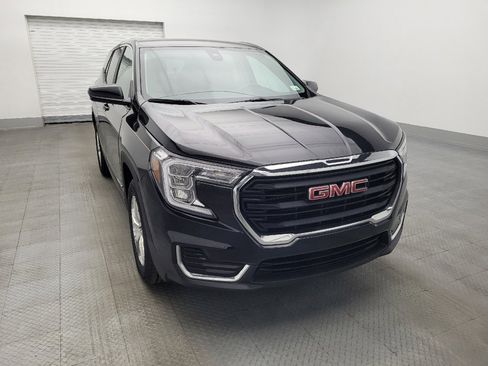 Used 2024 GMC Terrain SLE image 14