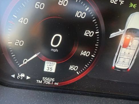 Used 2021 Volvo XC90 T6 Inscription w/ Climate Package AWD/4WD image 16