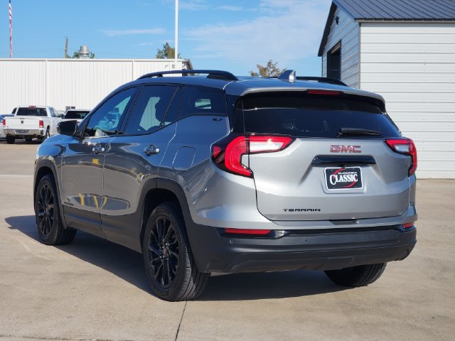 Used 2024 GMC Terrain SLT w/ Elevation Edition FWD image 5