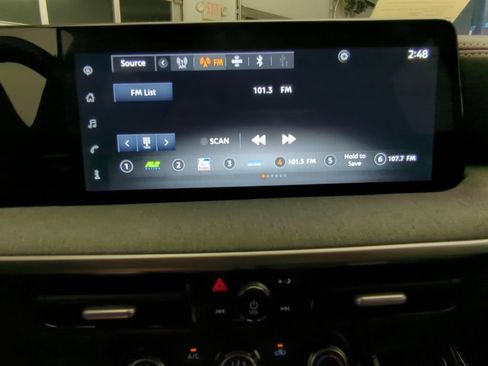 Certified 2025 Nissan Kicks SV FWD image 16
