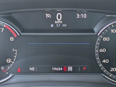 Certified 2023 Cadillac XT5 Premium Luxury w/ LPO, Floor Liner Package image 15