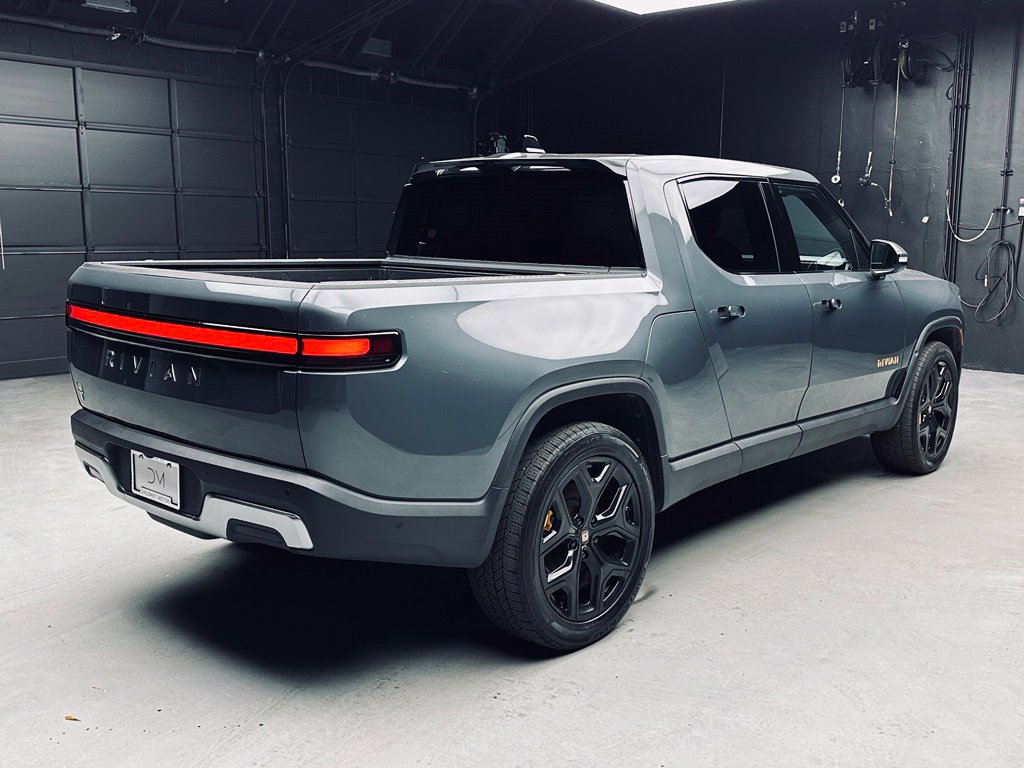Used 2022 Rivian R1T Adventure AWD/4WD image 8
