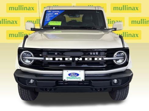 Certified 2025 Ford Bronco Outer Banks AWD/4WD image 16