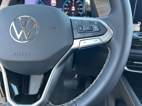 New 2026 Volkswagen Atlas SE FWD image 21